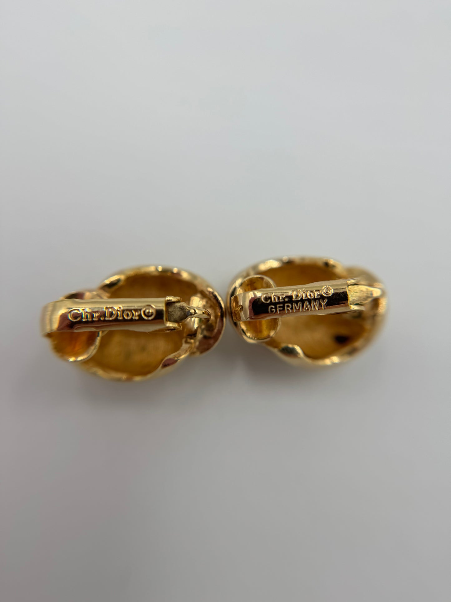 CHRISTIAN DIOR Vintage Clip Earrings