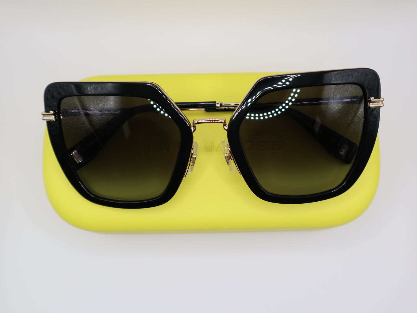 MARC JACOBS Sunglasses