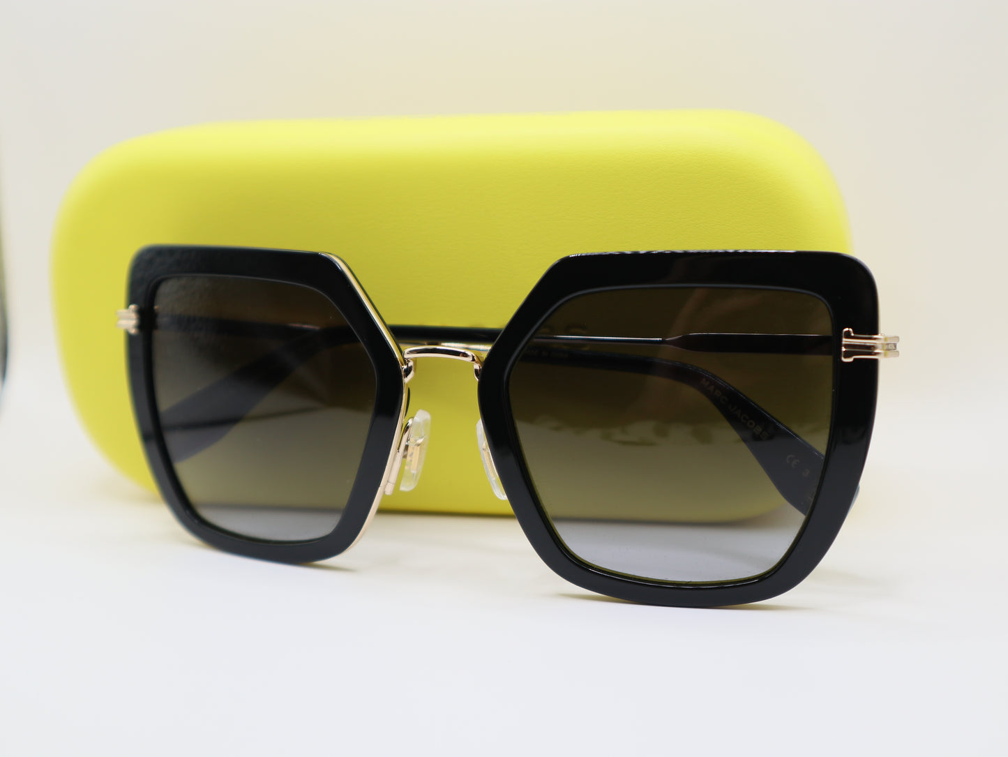 MARC JACOBS Sunglasses